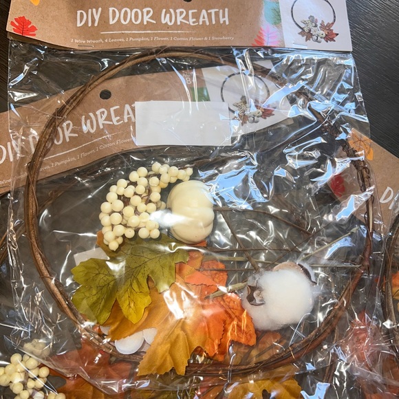 4 New DIY door wreaths - Picture 2 of 4